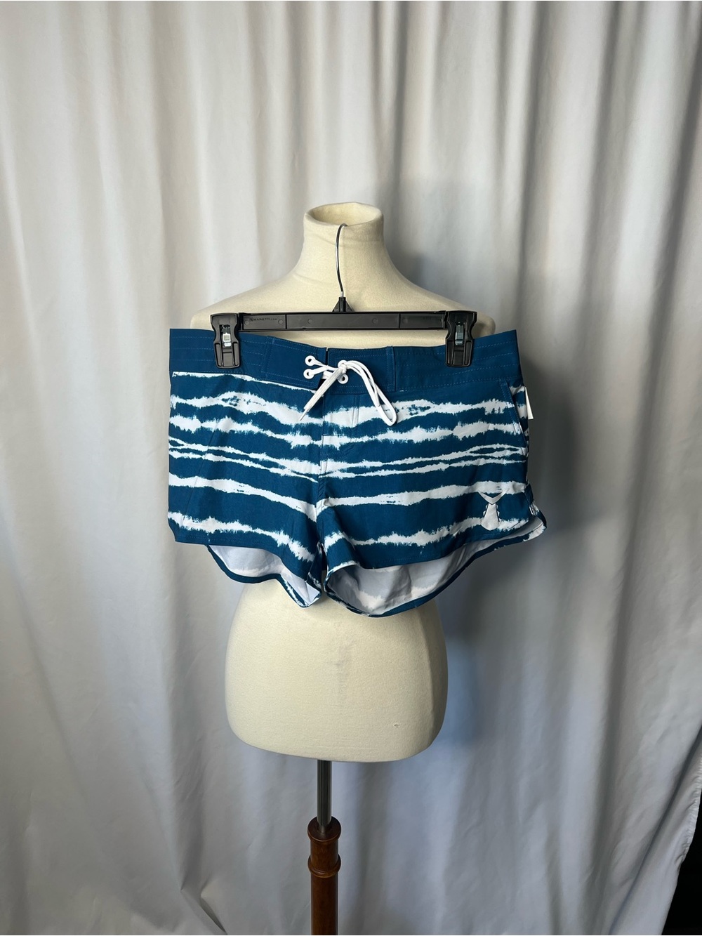 Tunaskin Blue & White Striped Board Shorts Swim Trunks Size XL